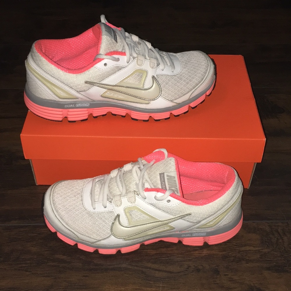 Nike Dual Fusion women's sneakers - Picture 6 of 8